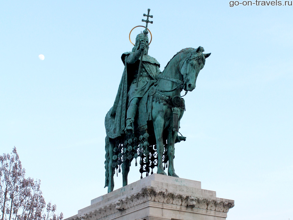 Памятник святому Иштвану. Достопримечательности Будапешта